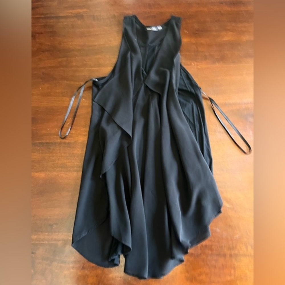Black sheer and block tank top